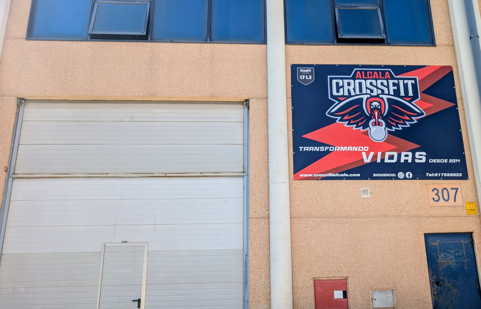 Fachada de CrossFit Alcalá — Transformando Vidas desde 2014